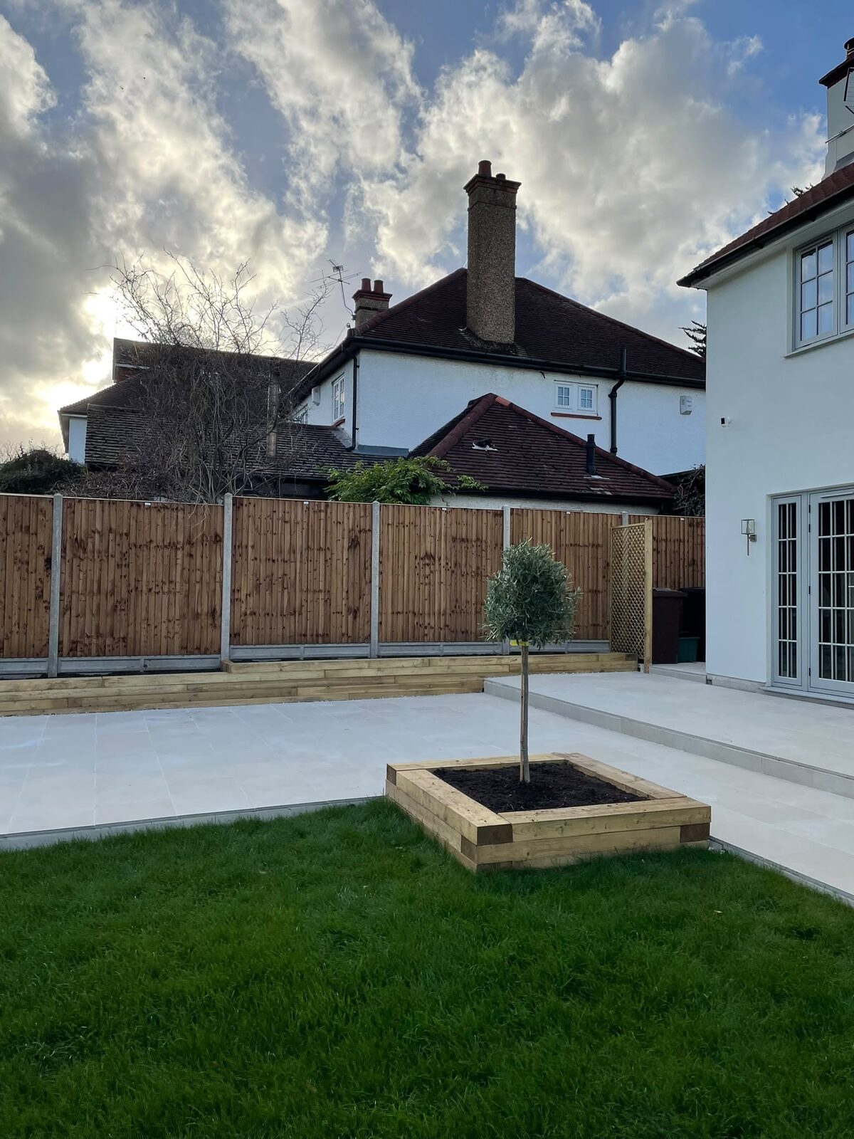Sandstone patio and path in Surrey